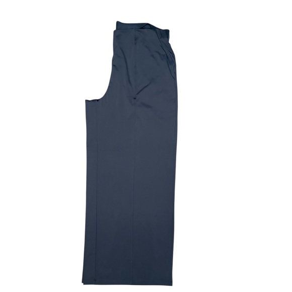 Old Navy Plus Size Wide Leg Activewear - Picture 4 of 11